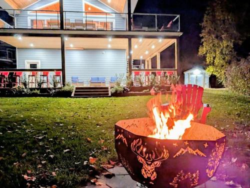 Central Alberta House | Serenity on the Vista's Point at Lac La Nonne