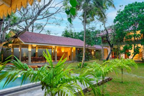 Thiranagama Hotel | Serenmo