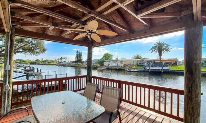 Port Richey Villa | SF Kick back and Relax at Leisure Beach