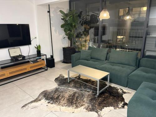 Florentin Apartment | shachar house