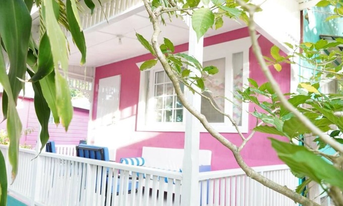 West End Apartment | Shades Of Summer