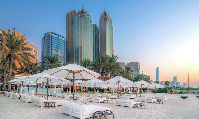 Al Khalidiyah Resort | Sheraton Abu Dhabi Hotel & Resort