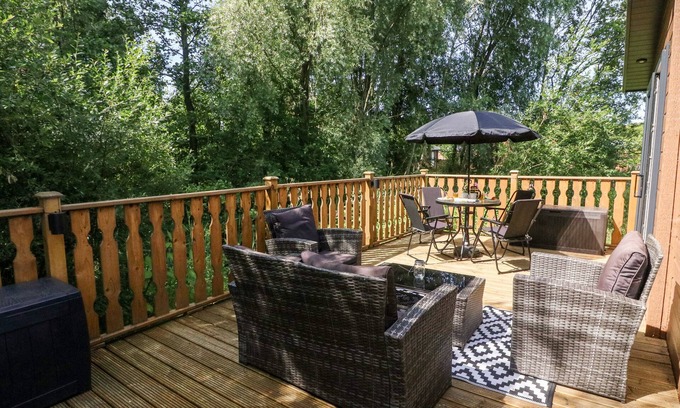 South Lakeland Leisure Village Cottage | Sherwood 34