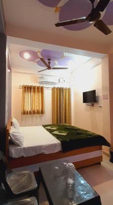 Ayodhya Hotel | Shiv Niketan Guest House 200mtr from Shri Ram mandir