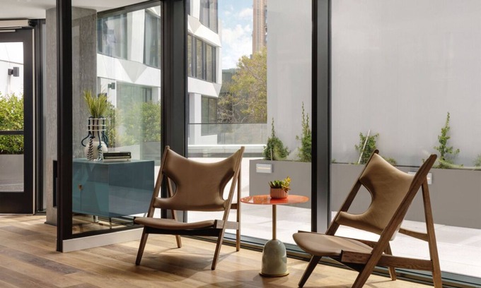 Tenderloin House | Short Distance From The Well Known Sites! 2 Relaxing Units, Pets Allowed