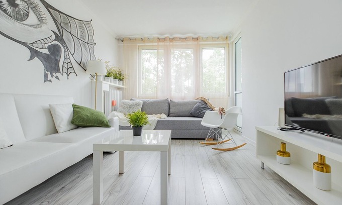 Ochota Apartment | ShortStayPoland Aleje Jerozolimskie B13