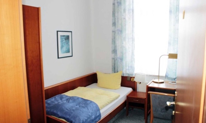 Krakow am See House | Single Room - Hotel Nordischer Hof