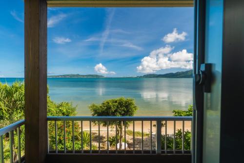 Taketomi-jima Taketomi-cho Apartment | Sion fusaki Beachfront