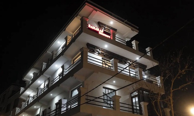 Leh House | Situated 10 mints from airport 10 mints from main market and mountains view.