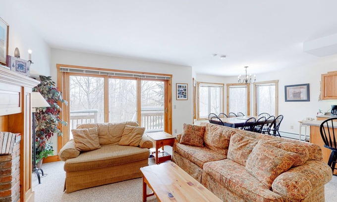 North Troy Condo | Ski-in/ski-out Dual-condo getaway w/mountain views, fireplace