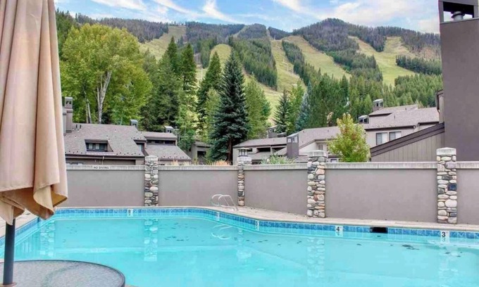 Warm Springs Condo | Ski-in/Ski-out to Baldy + Outdoor Pool