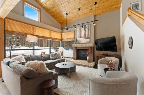 Keystone Villa | Ski Tip 8716 by Summit County Mountain Retreats