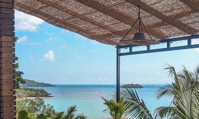 Koh Rong Hotel | Skybar