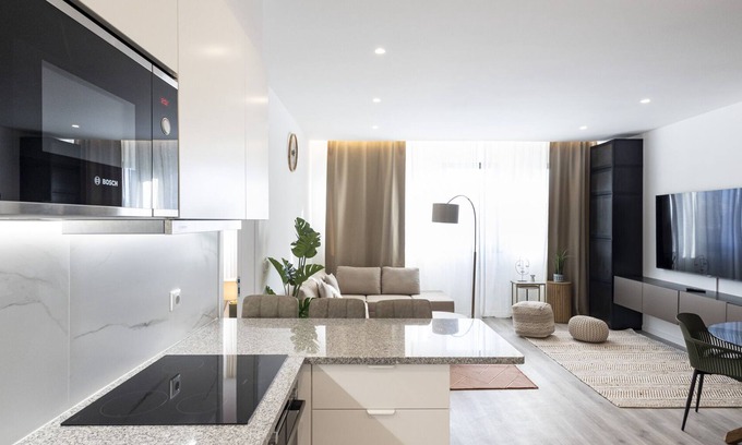 Leixões Hotel | Skyline Lofts by LovelyStay
