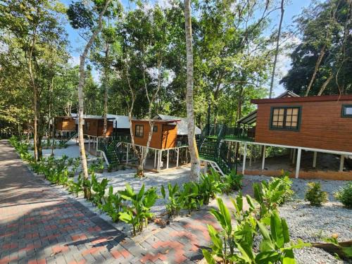 Hulu Selangor Resort | SkyTree Glamping - Huda's Haven