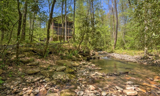 Hayesville House | Smoky Mountain Retreat Trail and Creek Access!