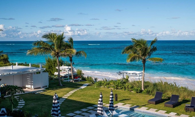 Governor's Harbour House | Snaresbrook Manor 8 Bedroom Home