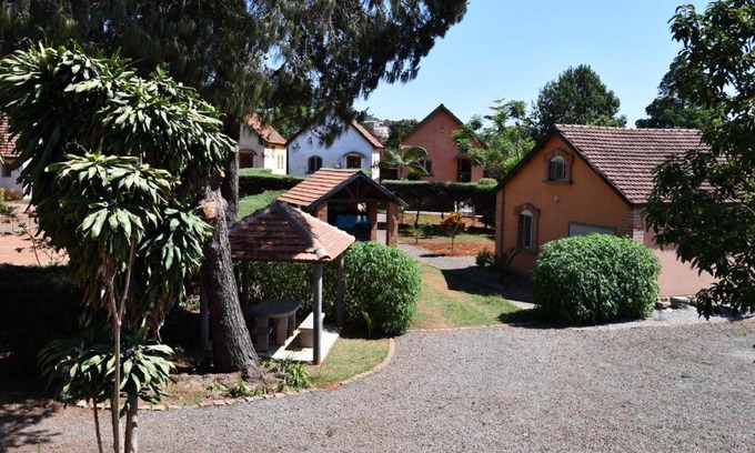 Ambohibao Apartment | SNI-Village Ambohidratrimo au bord du Lac Andranotapahana