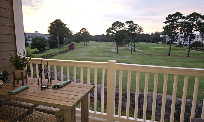 Central Myrtle Beach Condo | Snow Bird opening! Central Myrtle, 2BR Condo on Golf Course!