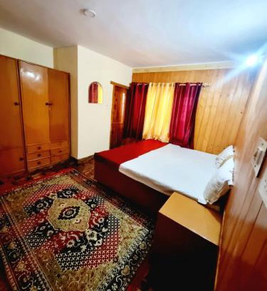 Manali Hotel | Snow land cottage