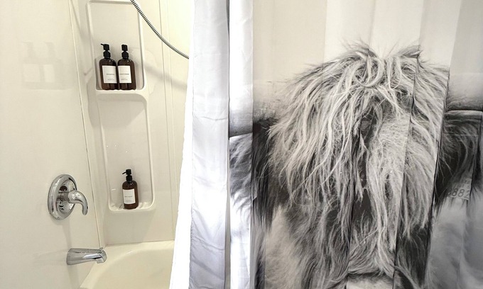 Petit-Etang Cottage | Snowmobiler’s Paradise at Highland Haven – Steps from the Trail!