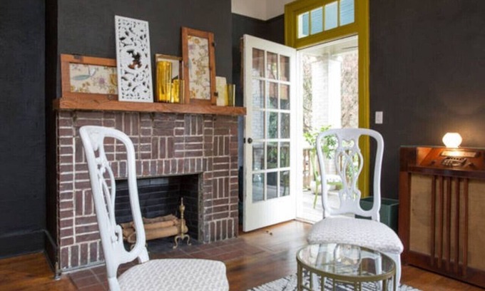 Thomas Square Condo | Solar Powered Suite In Starland