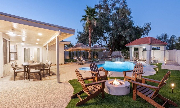 Santiago House | Solara - Pool & Spa -Fire pit- Sauna & Cold Plunge