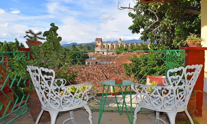Trinidad House | Sombrilla ft Hostal Clasico Colonial - Adults Only