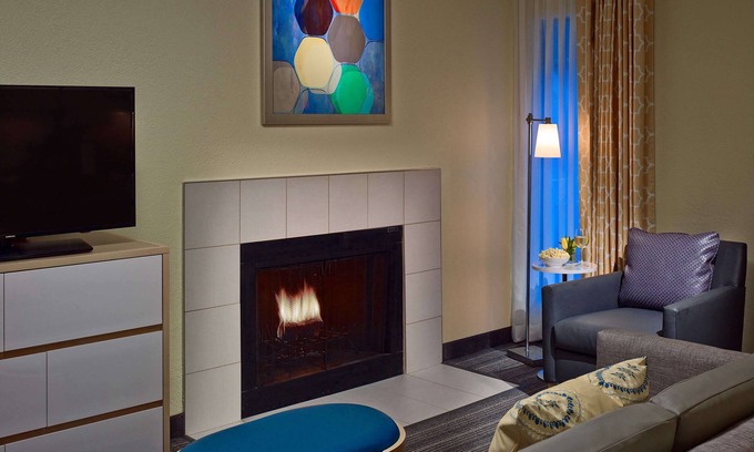 Westlake Hotel | Sonesta Simply Suites Cleveland Westlake