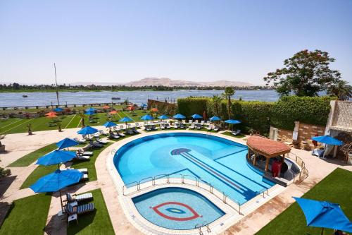 Luxor Hotel | Sonesta St. George Hotel - Convention Center