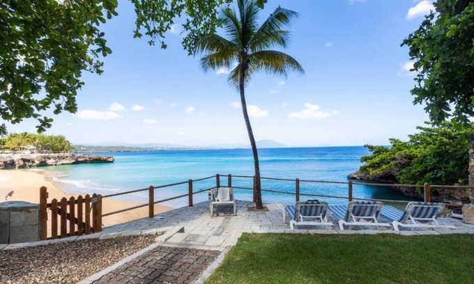 El Batey Apartment | Sosúa, Beach Front With Ocean Views,