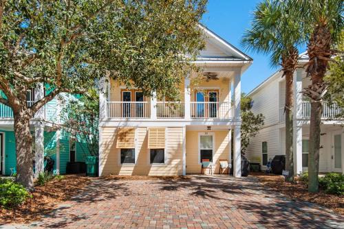 Villages of Crystal Beach House | Southern Comfort VCB