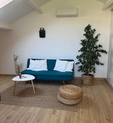 Bedoin Apartment | Spacieux studio 2 à 3 personnes avec parking au pied du Ventoux km Zéro