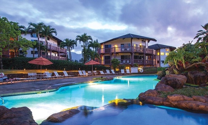 Kaiulani Condo | Spacious 2BR/2BA Condo Villa