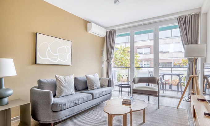 Cuatro Caminos Apartment | Spacious 2BR in Tetuán, by Blueground