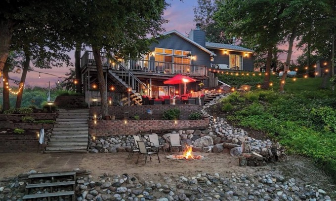Detroit Lakes House | Spacious 3-bedroom year around Cabin near Detroit Lakes on Scenic Pelican Lake