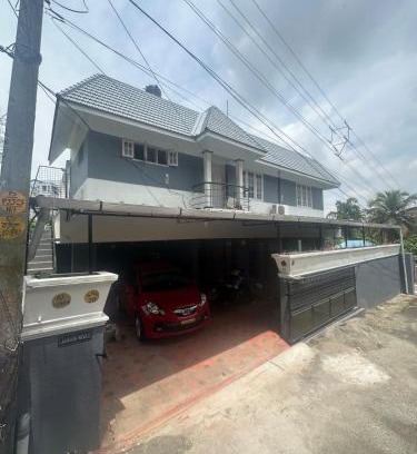 Thiruvananthapuram Apartment | Spacious 3BHK Home , Sleeps 8 ,AC, Wi-Fi & Parking