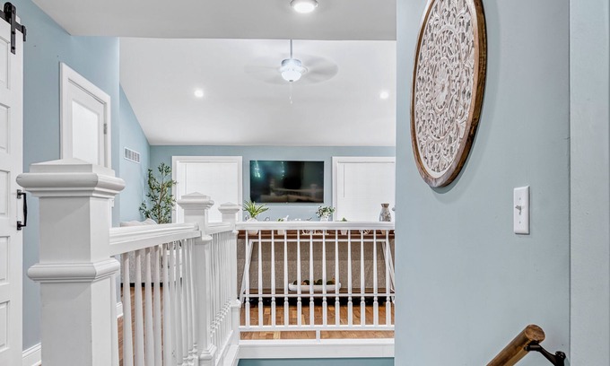 Village of Bloomfield House | Spacious 5-bedroom/7Tv's/Game Room