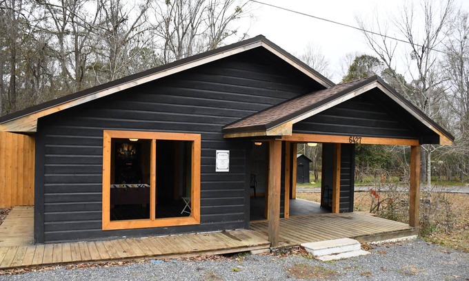 Chatham House | Spacious camper, with private bedrooms. Minutes from Caney and Chatham Lakes