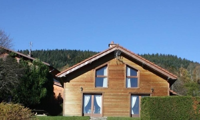 Gerardmer Cottage | Spacious chalet in Gérardmer with terrace and family amenities