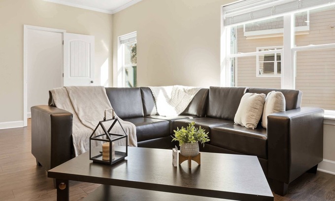 Central House | Spacious Comfort | 7 min to Clemson University!