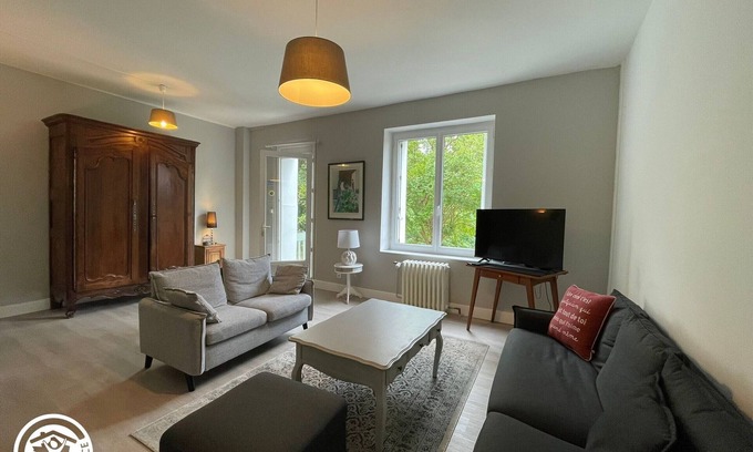 Cheffois Cottage | Spacious cottage near natural sites with terrace and garden