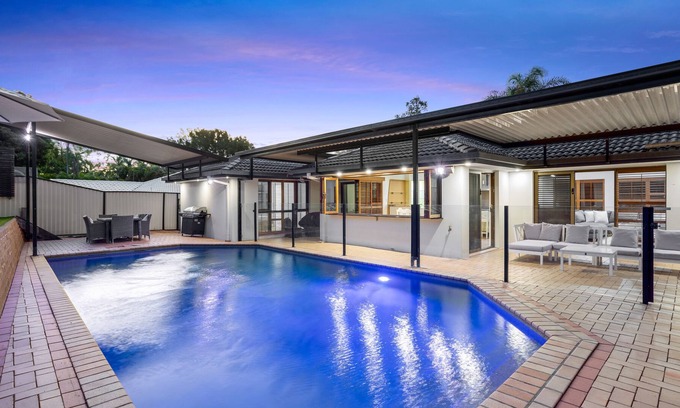 Robina House | Spacious Family Holiday Home with Private Pool