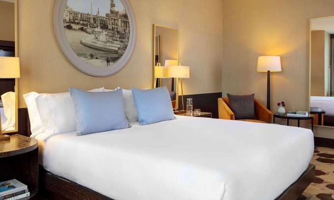 Downtown Chicago Hotel | Spacious Good-Value Accommodation! Pet-Friendly Property, Near Willis Tower!