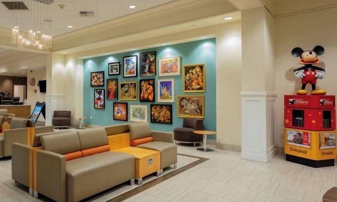Anaheim Resort Hotel | Spacious, Great-Value Stay! 3 Posh Units, Near Anaheim GardenWalk