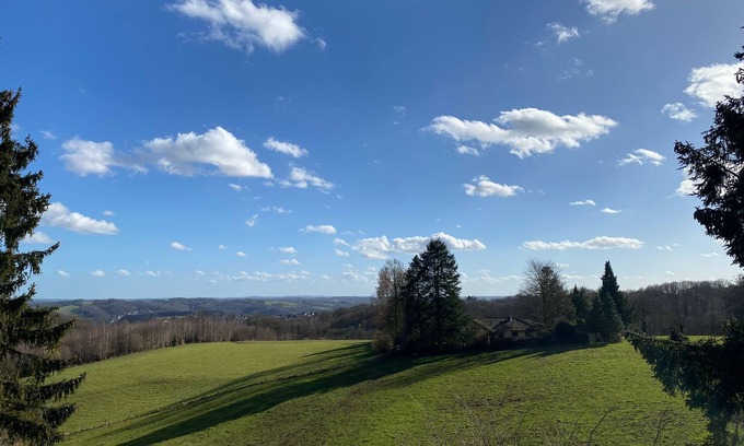 Dahlhaus House | Spacious group room with 6 single beds | WLAN & flexible check-in | Lohmar