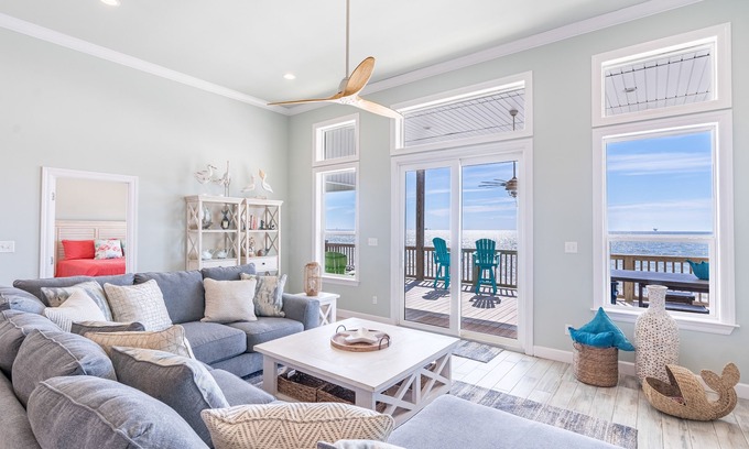 Dauphin Island House | Spacious Gulf front home w/spectacular sunrise & sunset views