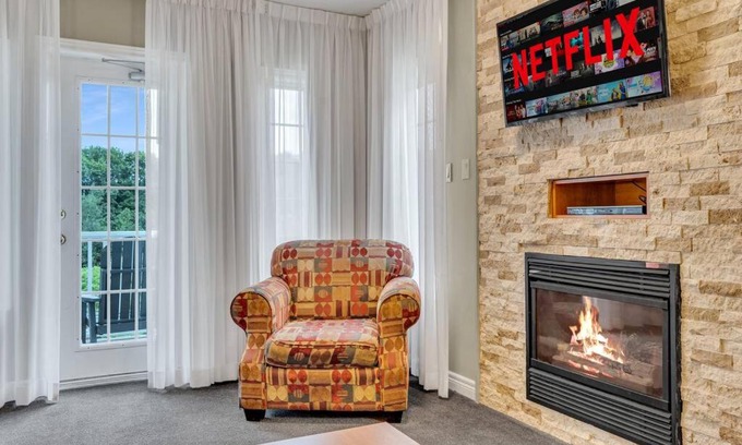 Oro-Medonte Apartment | Spacious Hideaway in Nature