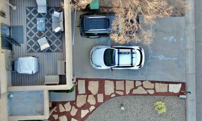 Paradise Hills Civic House | Spacious Home between Paradise Hill Golf Course and Petroglyph National Monument
