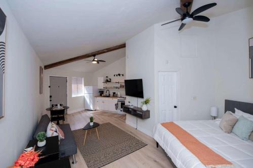 Huntsville Apartment | Spacious Studio Apt near Botanical Gardens
